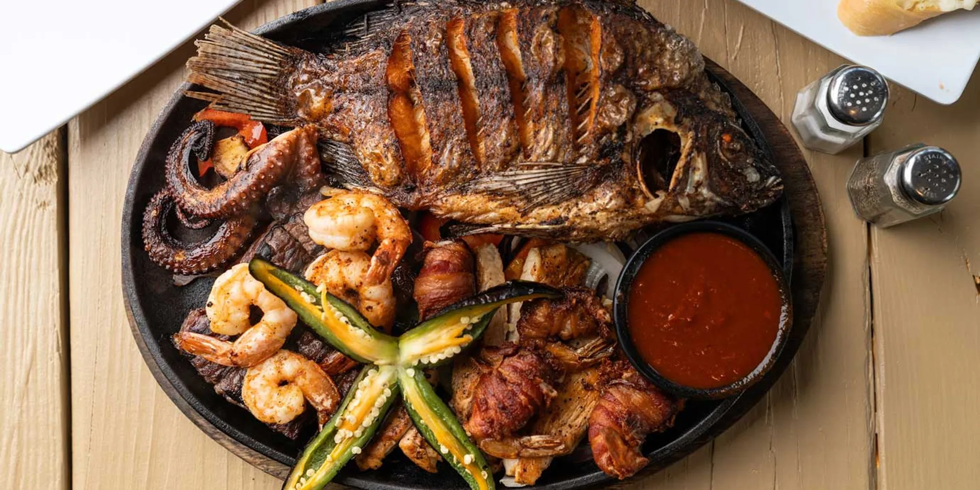 Zunex Restaurant & Seafood Bar